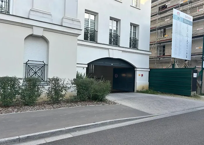 Le Cartier Appt F3, 7Mn Disneyland, Parking,Terrace